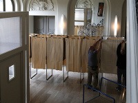 Francúzsko sa pripravuje na prezidentské voľby. Francúzsko sa pripravuje na prezidentské voľby.