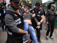 Násilné protesty v Istanbule.