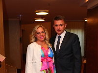 Branislav Záhradník s manželkou Danielou, ktorá na akcii ukázala už veľké tehotenské bruško.