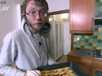 Karel v kuchyni nachytal nielen divákov, ale hlavne televízny štáb. Karel v kuchyni nachytal nielen divákov, ale hlavne televízny štáb.
