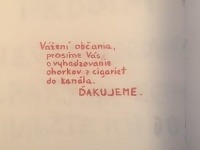 Cigarety na zem nepatria Cigarety na zem nepatria