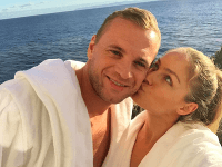 Ivana Surovcová sa vydala za Mariána Gáboríka. Ivana Surovcová sa vydala za Mariána Gáboríka.