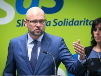 Sulík sa pýtal Slovákov na jadro EÚ zavádzajúcimi otázkami
