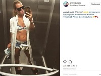 Dominika Cibulková si spravila svoju obľúbenú výťahovú selfie iba v podprsenke a miniatúrnych šortkách.