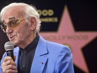 Charles Aznavour má hviezdu na Hollywoodskom chodníku slávy
