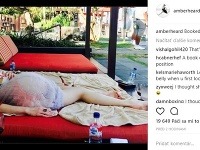 Amber Heard si užíva chvíle oddychu na Bali. 