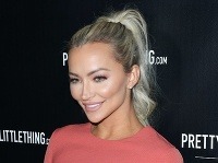 Lindsey Pelas Lindsey Pelas