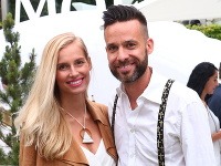 Diana Hágerová povedala áno dlhoročnému partnerovi Romanovi Juraškovi. Diana Hágerová povedala áno dlhoročnému partnerovi Romanovi Juraškovi.