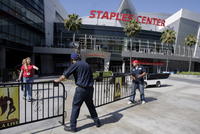 Staples Center v Los Angeles.