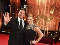 Arnold Schwarzenegger s priateľkou Heather Milligan sa zúčastnili odovzdávania cien Bambi.  