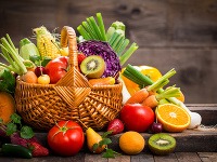 Každé malé dieťa vie, že ovocie a zelenina sú zdravé a preto by sme ich mali jesť. Málokto však má jasno v tom, aké druhy ovocia a zeleniny konzumovať.
