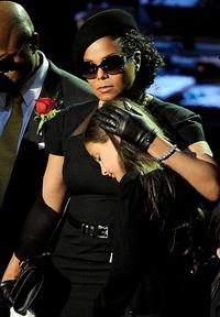 Janet Jackson na poslednej rozlúčke v Staples Center.
