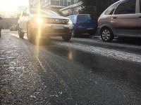 Na niektorých územiach Slovenska sa tvorí poľadovica Na niektorých územiach Slovenska sa tvorí poľadovica