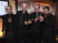 Zľava Abbie Cornish, Martin McDonagh, Richard Jenkins a Sam Rockwell Zľava Abbie Cornish, Martin McDonagh, Richard Jenkins a Sam Rockwell