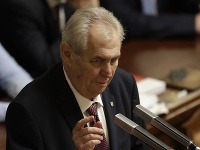 Miloš Zeman sa poslednej debaty nezúčastnil. Miloš Zeman sa poslednej debaty nezúčastnil.