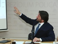 Robert Kaliňák na tlačovke ku kriminalite Robert Kaliňák na tlačovke ku kriminalite