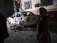 Škodu v tureckom meste mali napáchať rakety kurdských milícií.