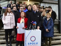 Zakladateľka strany SPOLU Simona Petrík s Miroslavom Beblavým. Zakladateľka strany SPOLU Simona Petrík s Miroslavom Beblavým.