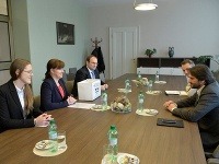 Robert Kaliňák sa stretol so signatármi petície Fóra kresťanských inštitúcii v Bratislave.