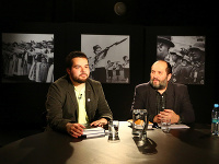 (Zľava) Historici Anton Hruboň a Ivan Mrva počas diskusnej relácie