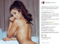 Chloe Khan zásobuje fanúšikov sexi fotkami. 