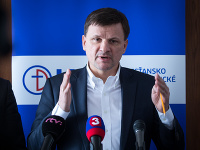 Šéf KDH Alojz Hlina. Šéf KDH Alojz Hlina.