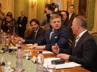 Robert Fico s Robertom Kaliňákom sa na Úrade vlády stretli s delegáciou z Európskeho parlamentu. 