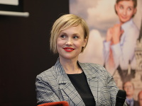 Vlastina Svátková na tlačovke k seriálu Hotel zaujala šmrncovným krátkym zostrihom. 
