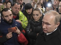 Vladimir Putin po tragédii pricestoval do Kemerova