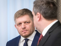 Robert Fico sa chystá predstaviť nový sociálny balíček Robert Fico sa chystá predstaviť nový sociálny balíček