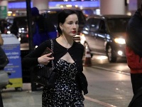 Dita Von Teese očami paparazzov.