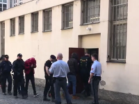 Šestica turistov skončila pred súdom Šestica turistov skončila pred súdom