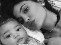 Kylie Jenner s dcérkou Stormi. 