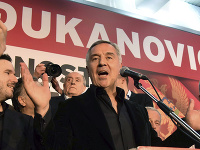 Djukanoviča oficiálne vyhlásili za víťaza prezidentských volieb Djukanoviča oficiálne vyhlásili za víťaza prezidentských volieb