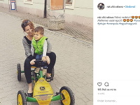 Viki Ráková sa na Instagrame pochválila viacerými fotkami so synčekom Bendegúzom.