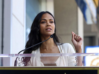 Zoe Saldana má hviezdu na chodníku slávy. Zoe Saldana má hviezdu na chodníku slávy.