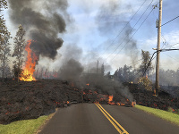 Sopka Kilauea po ničí všetko, čo jej príde do cesty