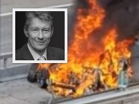 Riaditeľ topoľčianskej firmy Europlac Reinold Röhr (†48) zomrel po náraze do zvodidiel v blízkosti švajčiarskeho tunela. Riaditeľ topoľčianskej firmy Europlac Reinold Röhr (†48) zomrel po náraze do zvodidiel v blízkosti švajčiarskeho tunela.