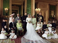 Oficiálna svadobná fotografia Meghan Markle a princa Harryho