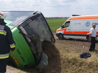 V Maďarsku sa prevrátil autobus s 39 cestujúcimi V Maďarsku sa prevrátil autobus s 39 cestujúcimi