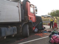 Sedem ľudí zomrelo pri zrážke nákladného auta a mikrobusu z Rumunska. 