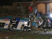 Zrážka vlaku s kamiónom Zrážka vlaku s kamiónom