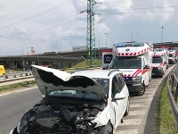 Nehoda autobusu v Bratislave. 