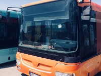 Vandali poškodili autobusy v Nitre