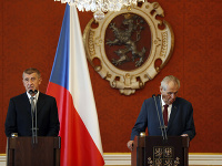 Český prezident Miloš Zeman a premiér českej vlády Andrej Babiš Český prezident Miloš Zeman a premiér českej vlády Andrej Babiš