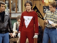 Takto vyzeral Robin Williams (v strede) v roku 1974.