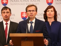 Zľava: Ján Marosz, Ľubomír Galko a Veronika Remišová