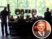V pondelok popoludní sa v Bratislavskom krematóriu konal aj súkromný pohreb. V pondelok popoludní sa v Bratislavskom krematóriu konal aj súkromný pohreb.