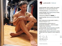 Paviel Rochnyak po byte chodí nahý.