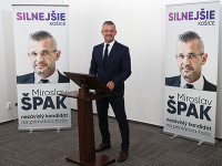 Nezávislý kandidát na post primátora Košíc Miroslav Špak Nezávislý kandidát na post primátora Košíc Miroslav Špak